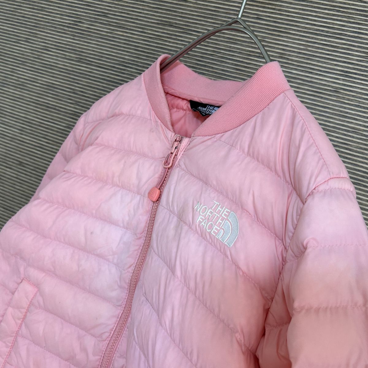 ノースフェイス 中綿ジャケットTBALL 子供110 ピンク刺繍 キッズH1 古着 入手困難 激レア 希少 人気 ワンポイントロゴ 袖ロゴ_画像8