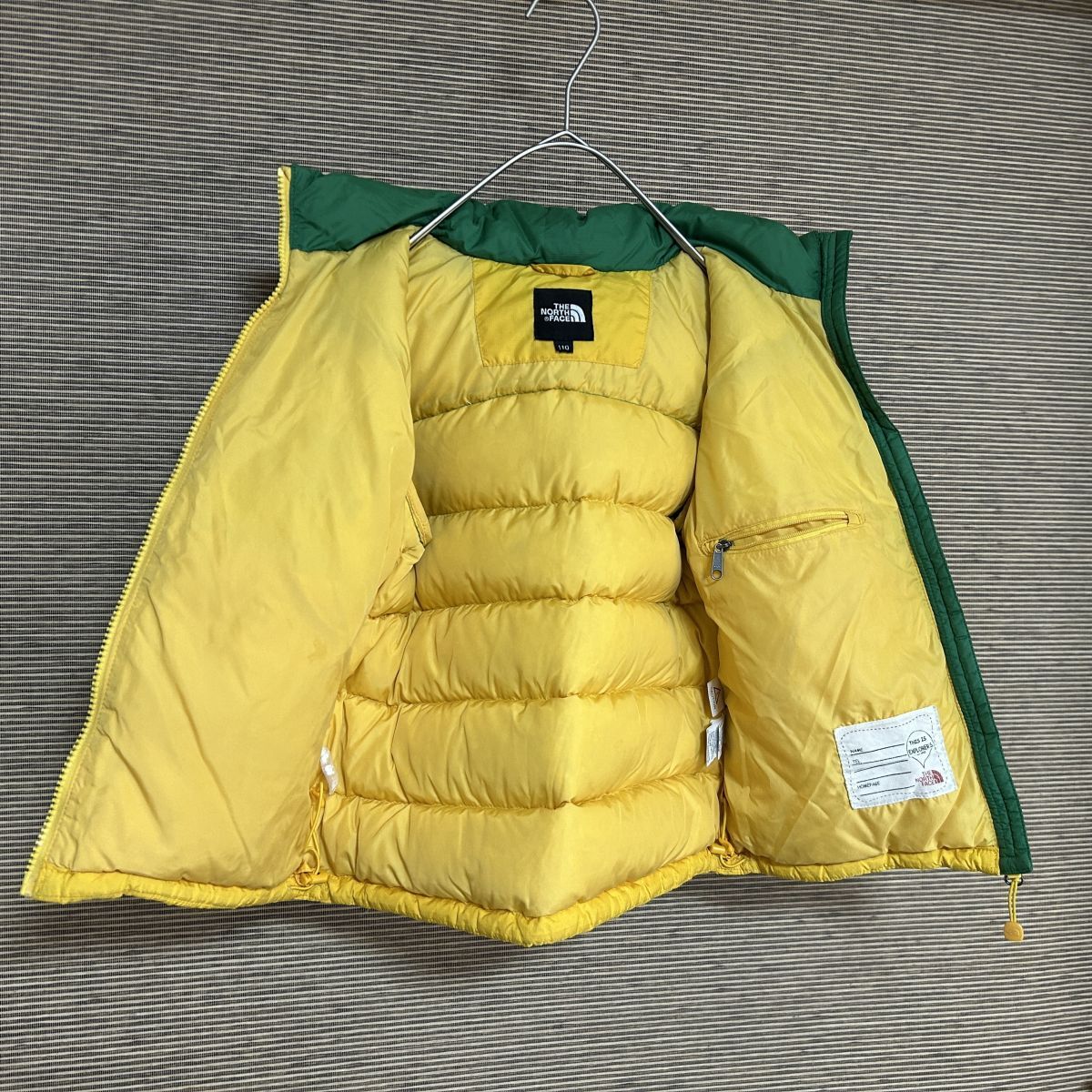 ノースフェイス ダウンジャケット 子供110 キッズ グリーンイエロー刺繍 H1 古着 入手困難 激レア 希少 人気 ワンポイントロゴ_画像9