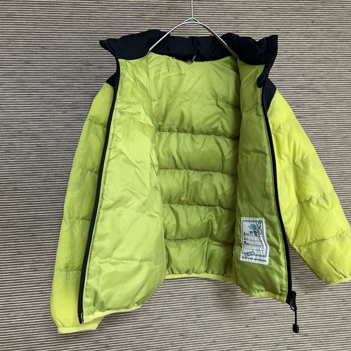 ノースフェイス 中綿ジャケット　黒黄緑　子供110キッズ　刺繍TBALL　G0 古着　入手困難　激レア　希少　人気グリーンイエローワンポイント_画像8