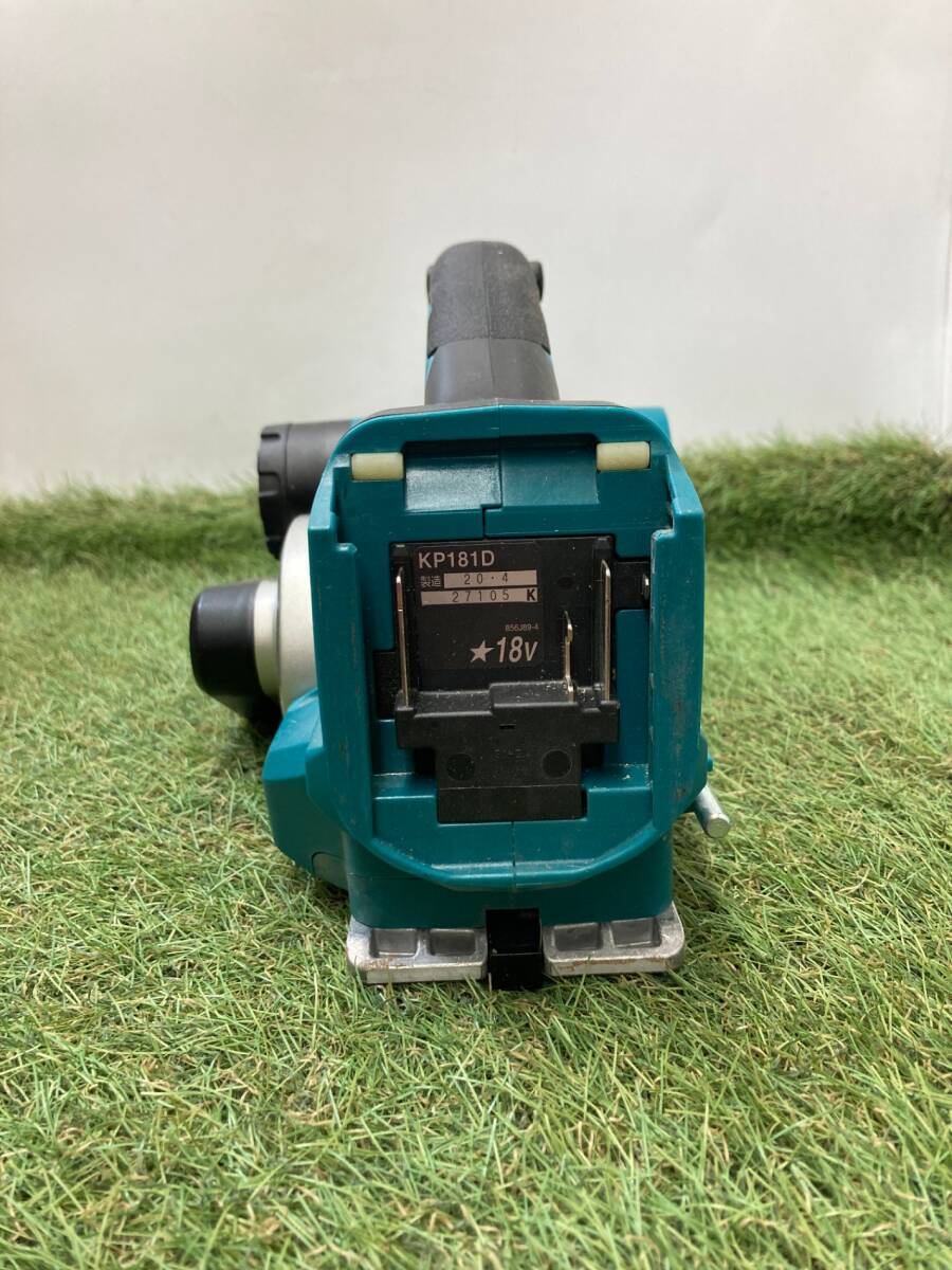 【中古品】★makita(マキタ) 82㎜18v充電式カンナ (本体のみ) KP181DZ ITPJ58EYCJNW_画像4