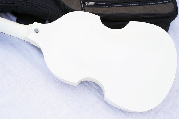 純白！限定カラー Hofner Ignition Bass White ヘフナー バイオリンベース_画像4