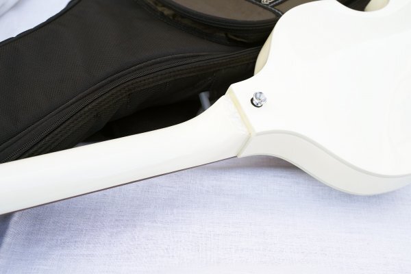 純白！限定カラー Hofner Ignition Bass White ヘフナー バイオリンベース_画像5