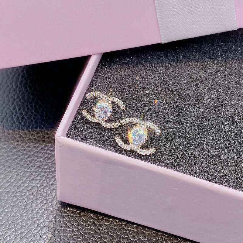 CZダイヤピアス 両耳セットs925 ピアス プレゼント 誕生日 結婚式 記念日 ゴールド5_画像4