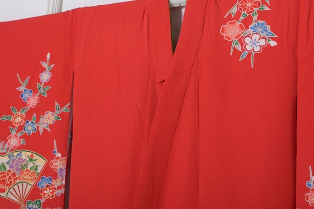 happy-outlet★七五三◇7歳◇子供着物◇女児着物◇中古品◇女児四つ身◇襦袢つき◇化繊◇赤◇波☆花_画像3