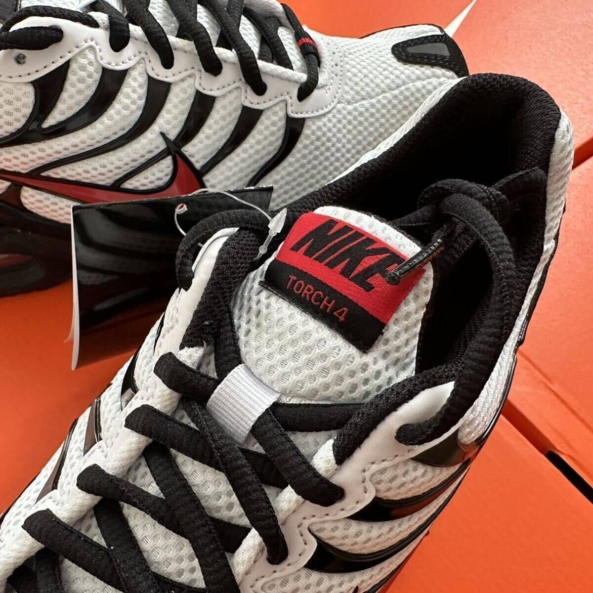 27.0cm 新品 NIKE AIR MAX TORCH 4 ナイキ エアマックス トーチ4 スニーカー 白 黒 赤 ホワイト ブラック レッド シューズ CU9243-100の画像4