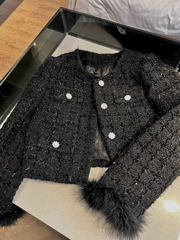 ブレザー+ミニスカート 2點(diǎn)セット ファー付き きれいめ かわいい ショート丈コート セットアップ フェイクファー S ブラック