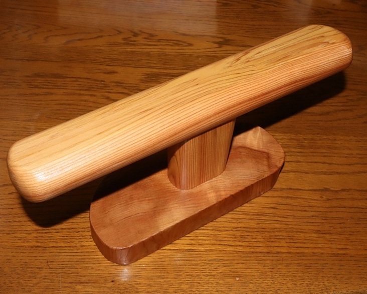 наручные часы подставка ( магазин . криптомерия производства )297W-82D-123H( масса :324g)