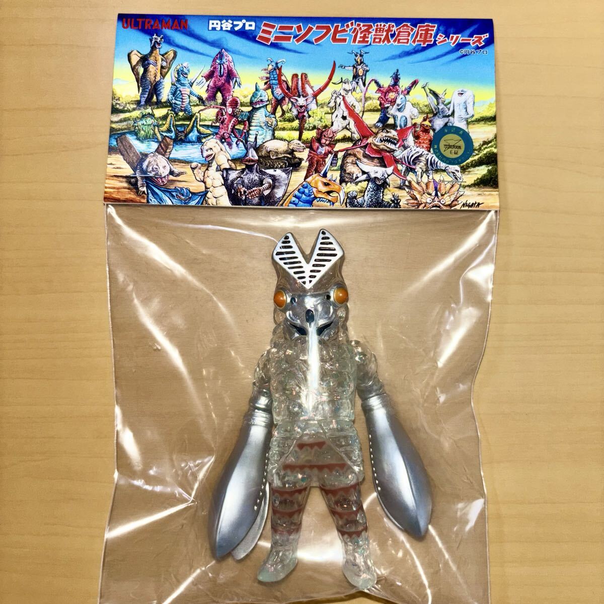 MAXTOY バルタン星人 クラッシュラメ One up. 限定カラー sofvi ソフビ max toy マックストイ ウルトラマン BALTAN ワンアップ_画像2