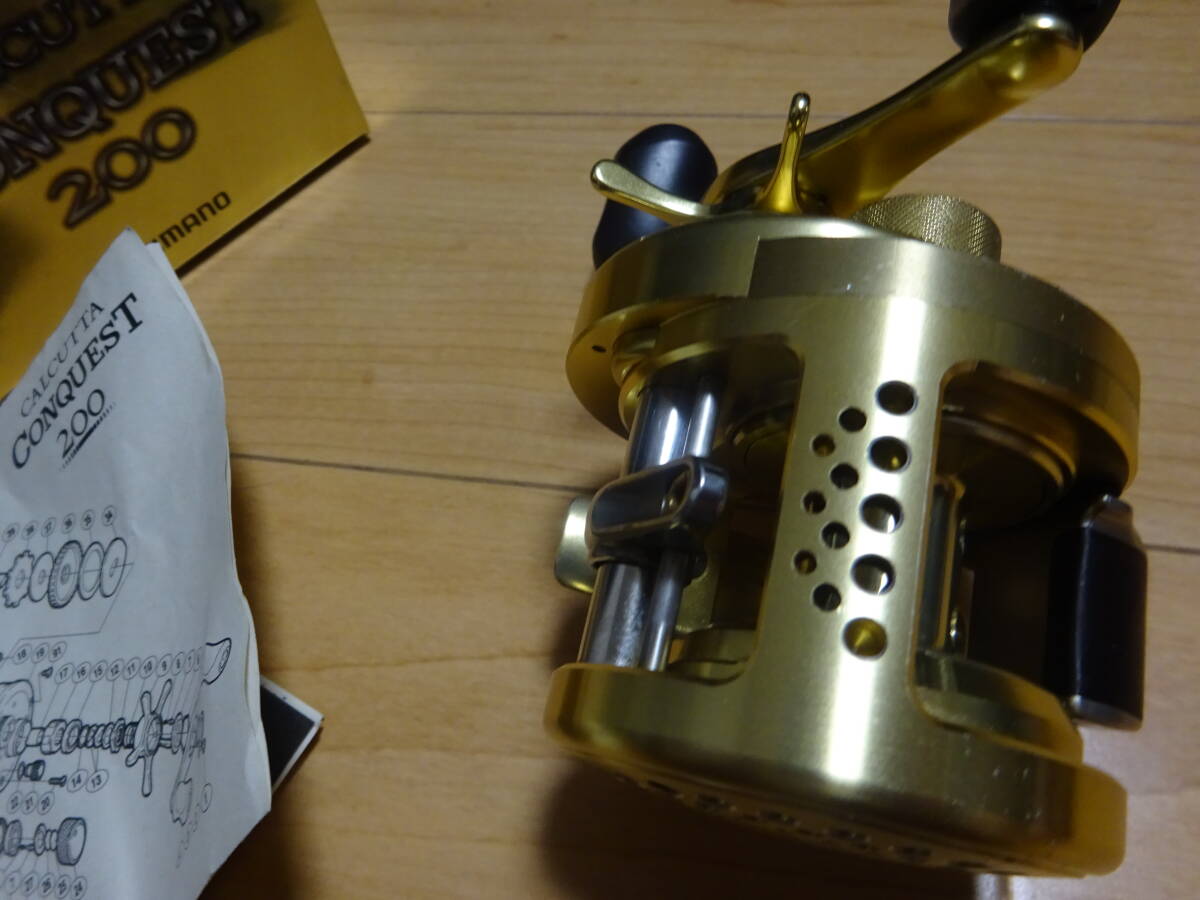 極美品 シマノ 01 カルカッタコンクエスト200_画像9