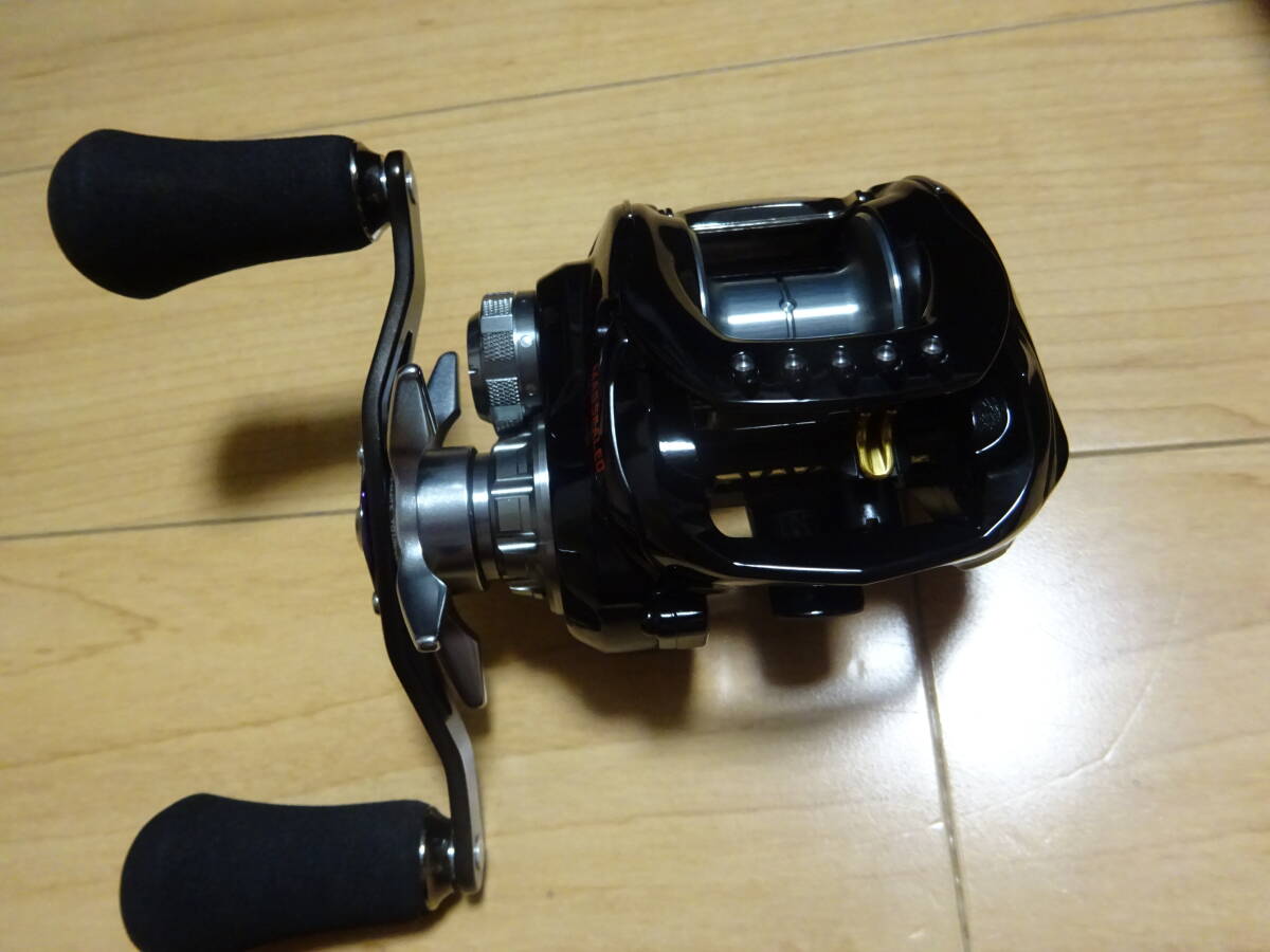 未使用 希少 ダイワ 18ジリオンTW HD 1520XH_画像2