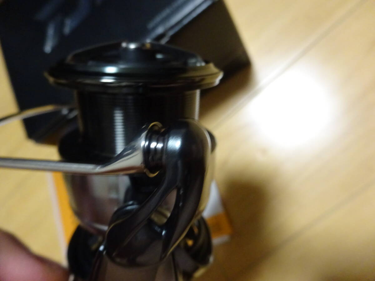 極美品 ダイワ 24セルテート LT 4000CXH_画像8