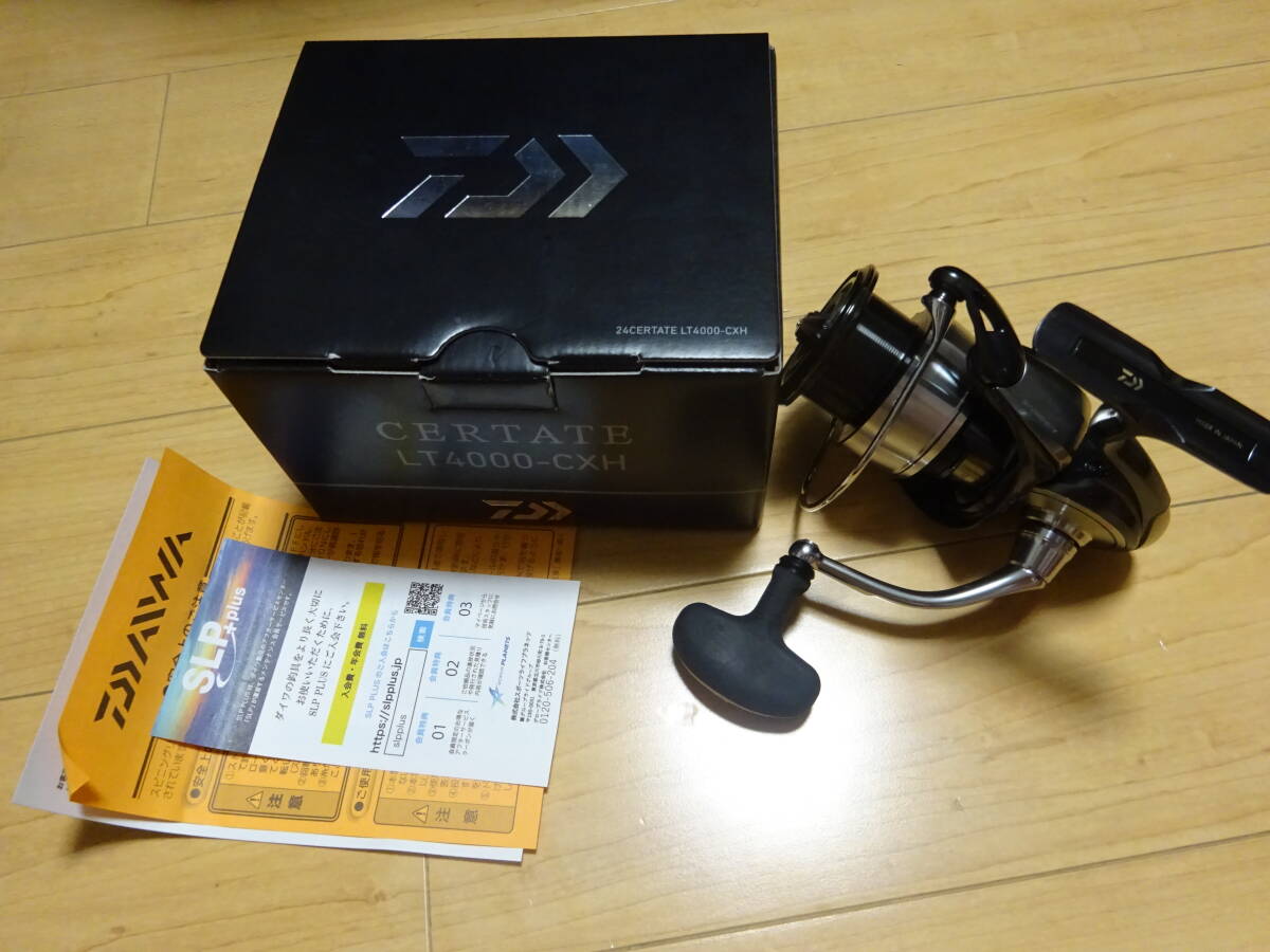 極美品 ダイワ 24セルテート LT 4000CXH_画像1