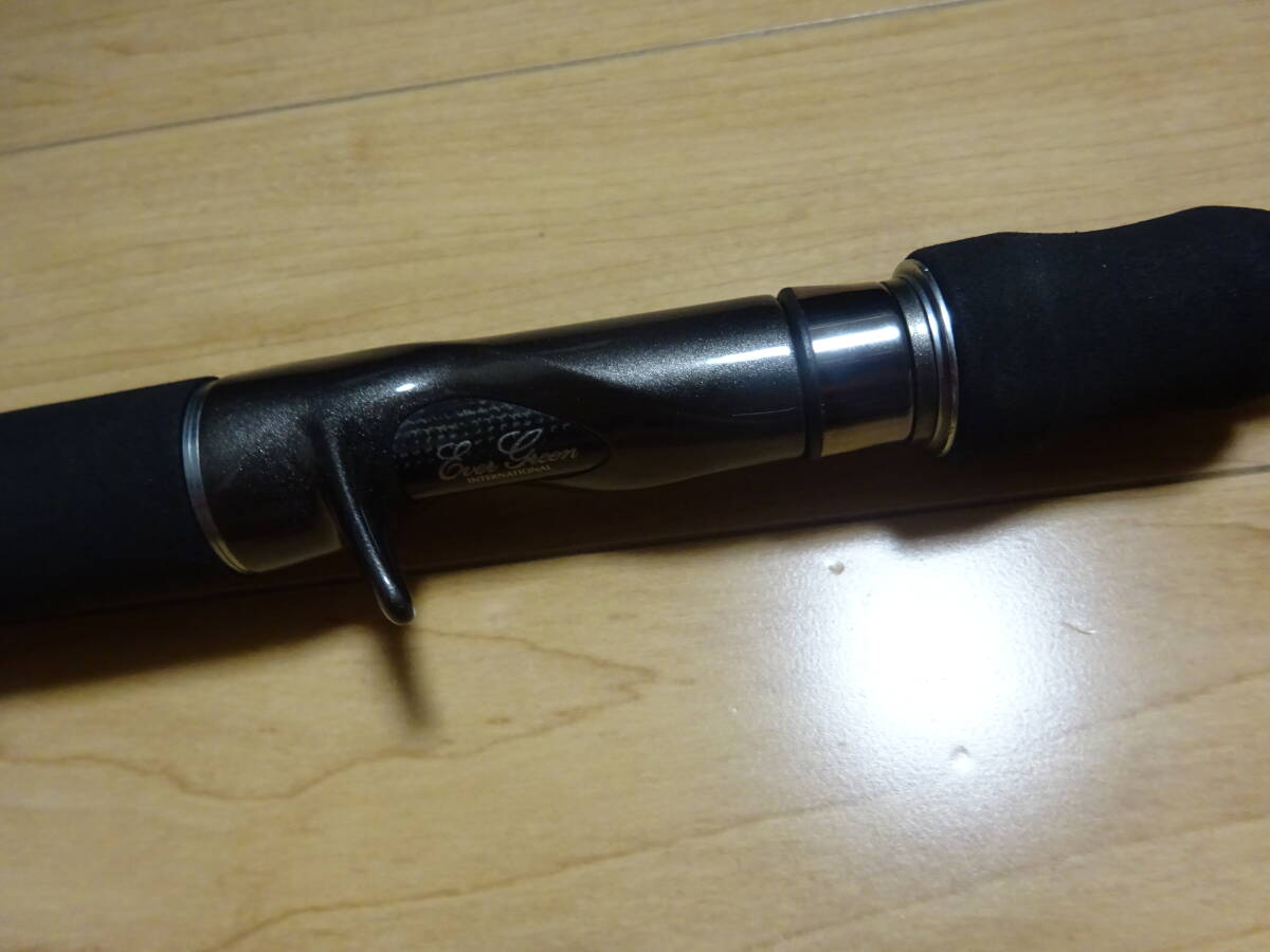 極美品 エバーグリーン コンバットスティック テムジン TXFC-67MF リベリオン_画像3