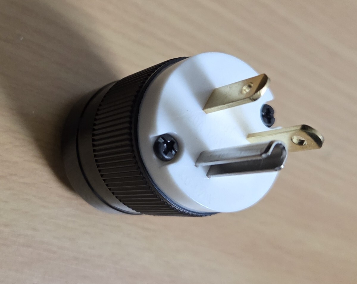 電源プラグ1個　無メッキ真鍮です。残り2個です。_画像4