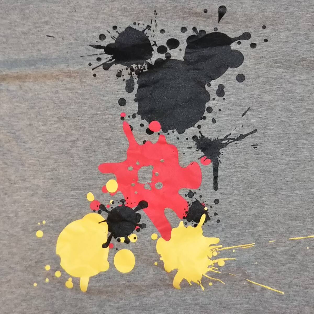 ミッキーマウス美品★ユニクロTシャツLサイズ！★UNIQLO★正規品★灰★ディズニーランド★UT_画像2