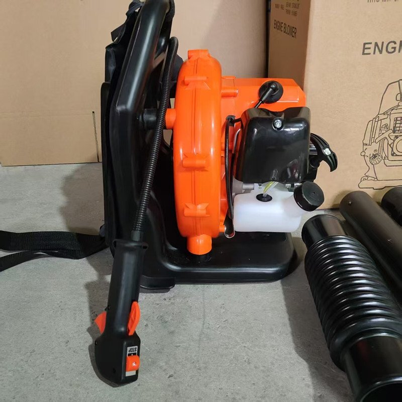 エンジンブロワー 背負い式 最強42.7cc 2サイクル ガソリンエンジンブロワー 落ち葉掃除機 ハイパワー ブロア 枯葉 消火器 送風機 除雪機_画像7