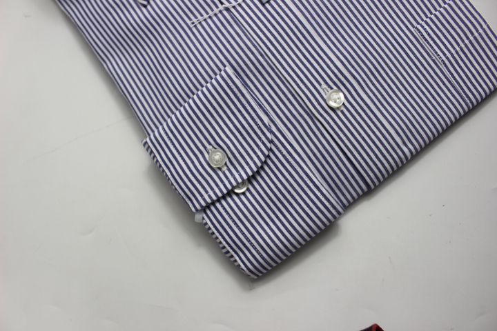 送料185円【新品】SHIRT STATION(山喜) BDワイシャツ /オックスフォード/綿100％/イージーケア 3L(45-86) 紺/細ストライプ010/UND109(7C494_画像4