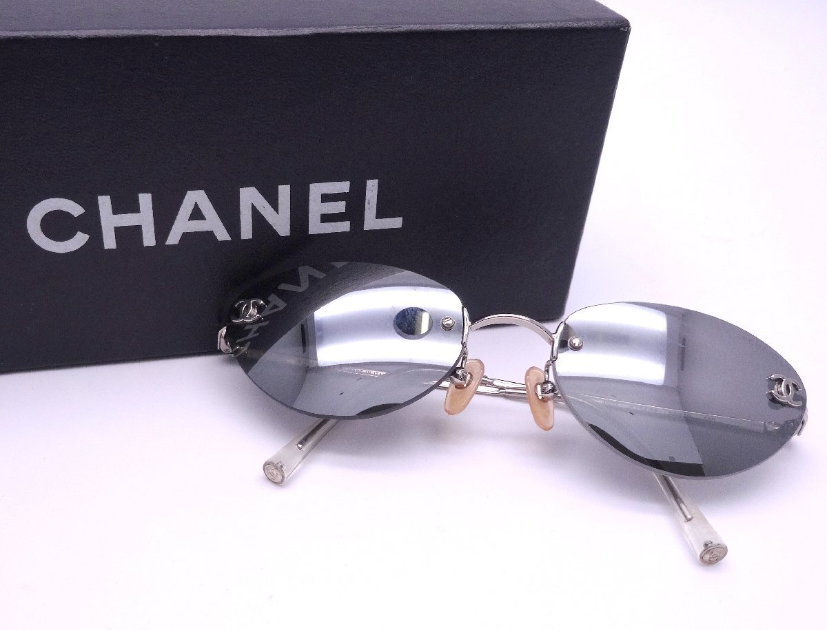 サングラス CHANEL シャネル ココマーク ロゴ 4003 c.124/22 53□19 130 グレー系レンズ ファッション小物 ケース/箱付 1円~ T0280_画像1
