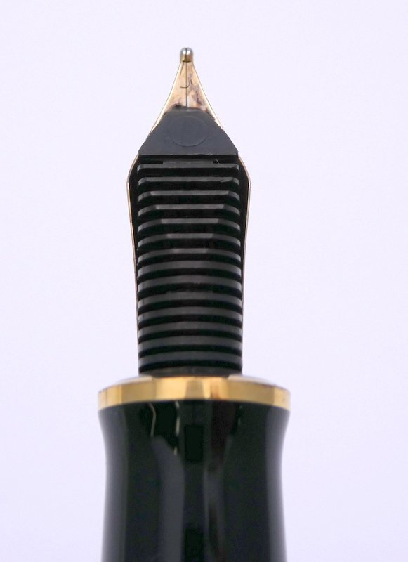 万年筆 PELIKAN ペリカン スーベレーン M400 ブラックxゴールド ペン先 14C-585 F 筆記用具 文房具 1円~ K0307_画像6