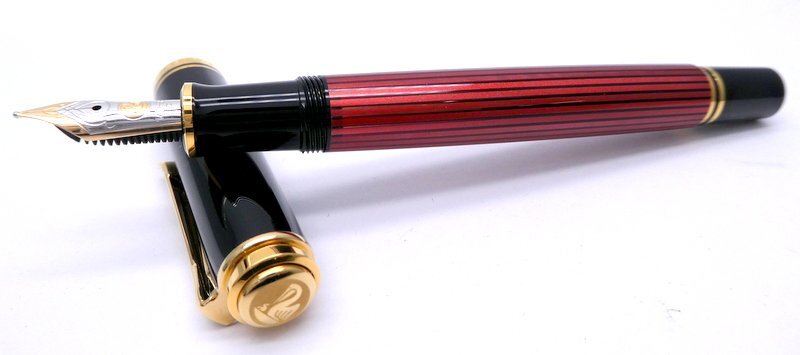 PELIKAN ペリカン スーベレーン レッドストライプ 万年筆 ペン先 14C-585 F ネーム刻印 付属品有 筆記用具 1円~ K0354_画像2
