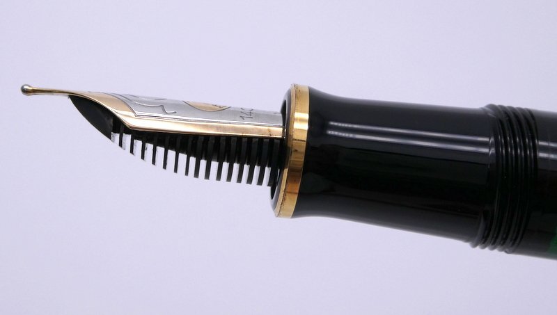 万年筆 PELIKAN ペリカン スーベレーン M400 ブラックxゴールド ペン先 14C-585 F 筆記用具 文房具 1円~ K0307_画像5