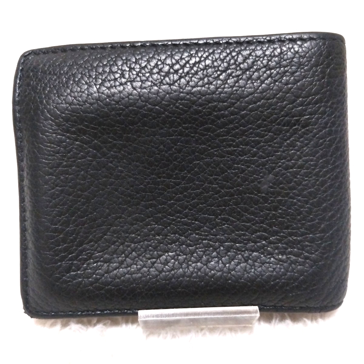 VERSACE ヴェルサーチ グレカ デカロゴ ロゴ刻印 シボ革 レザー 二つ折り財布 コンパクトウォレット イタリア製 ブラック 黒_画像3