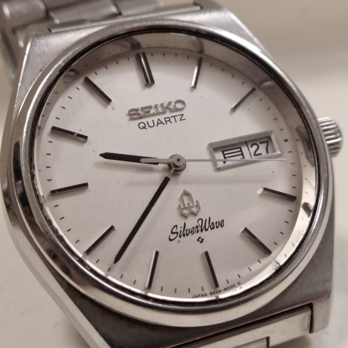 ♪SEIKO セイコークォーツ シルバーウェーブ 純正ブレス付 8229-8000 電池交換済み 稼働品_画像1