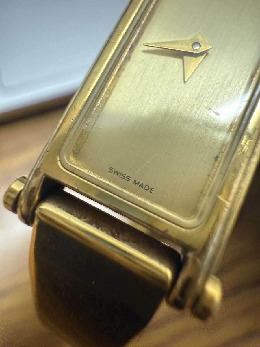 GUCCI ゴールド 腕時計　稼働品　(US)_画像3