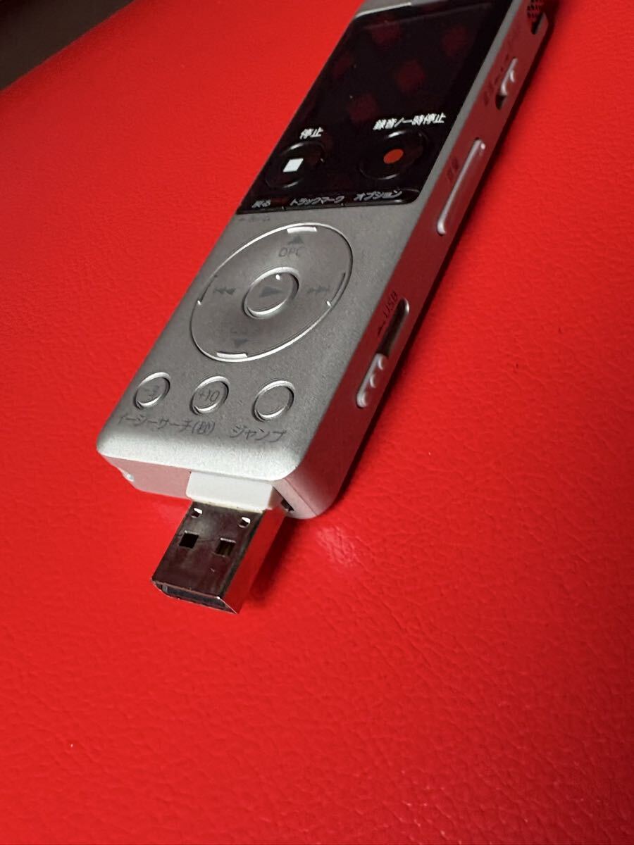 SONY ソニー ICレコーダー ICD-UX570F 録音再生消去OK FMラジオ受信OK 本体のみ シルバー ジャンク扱い_画像6