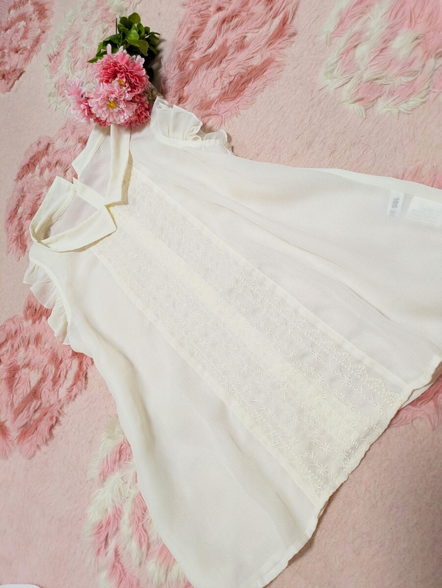 CLEE DE SOL◆白◆花柄◆刺繍◆沢山の◆フリル付き◆メチャ可愛◆お洋服_画像1