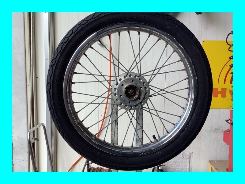 ST 250 か NJ4CA フロントホイール 必見 (160) S10-1464 HH_画像1