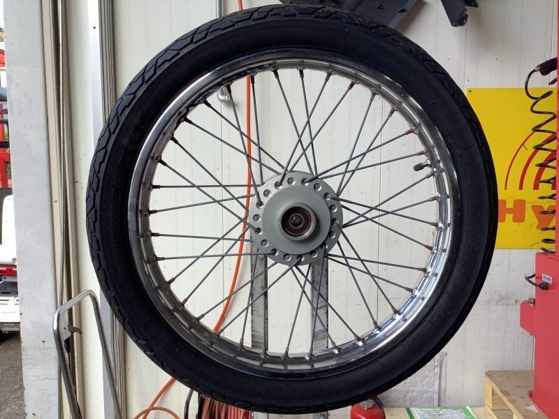 ST 250 か NJ4CA フロントホイール 必見 (160) S10-1464 HH_画像3