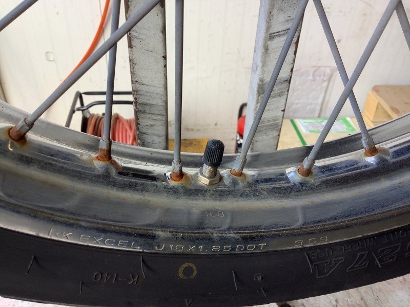 ST 250 か NJ4CA フロントホイール 必見 (160) S10-1464 HH_画像6