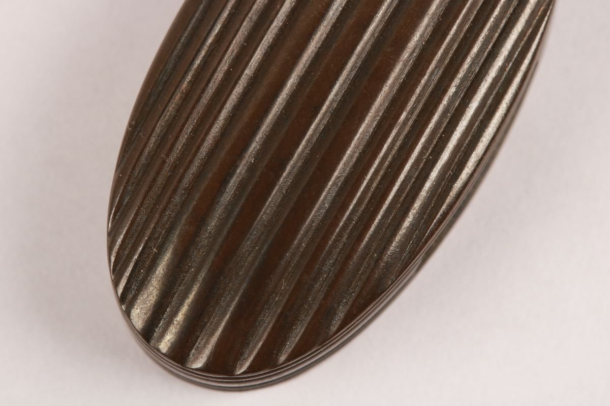 [.. магазин .] меч . изобразительное искусство / Edo период / нет ./ медь земля час дождь .. голова /K-1473( поиск ) гарда меча /./ японский меч / меч принадлежности /. голова / глаз ./ доспехи / меч ./.