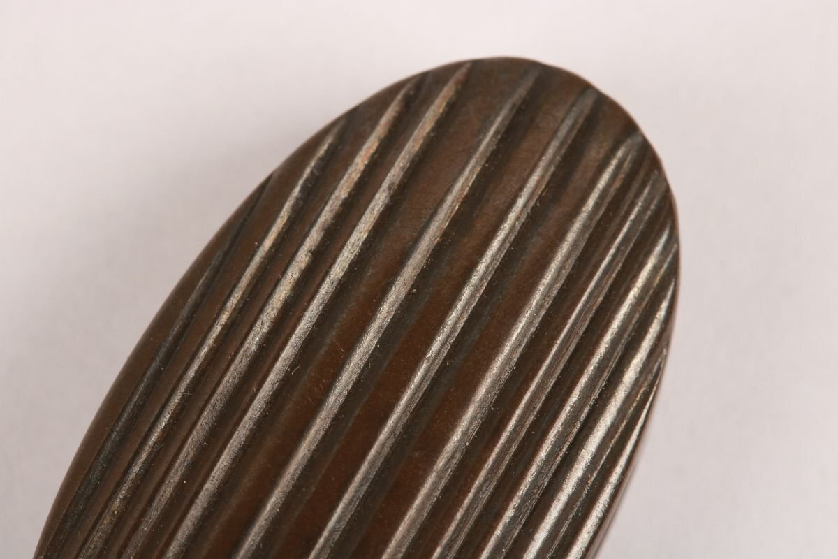 [.. магазин .] меч . изобразительное искусство / Edo период / нет ./ медь земля час дождь .. голова /K-1473( поиск ) гарда меча /./ японский меч / меч принадлежности /. голова / глаз ./ доспехи / меч ./.