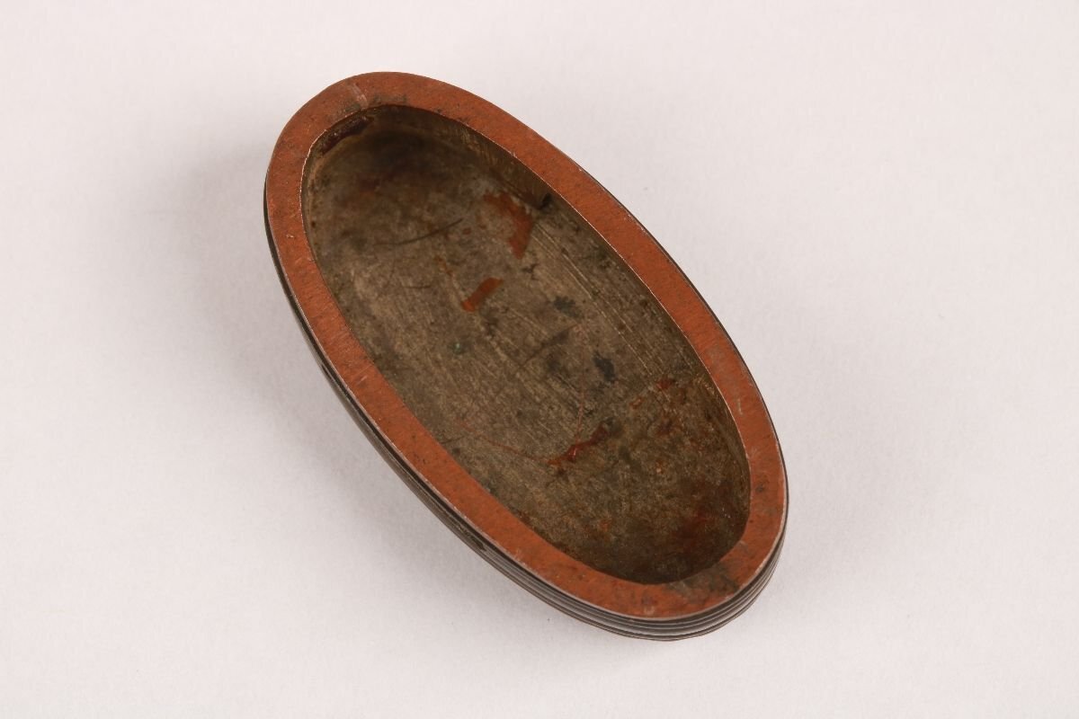 [.. магазин .] меч . изобразительное искусство / Edo период / нет ./ медь земля час дождь .. голова /K-1473( поиск ) гарда меча /./ японский меч / меч принадлежности /. голова / глаз ./ доспехи / меч ./.