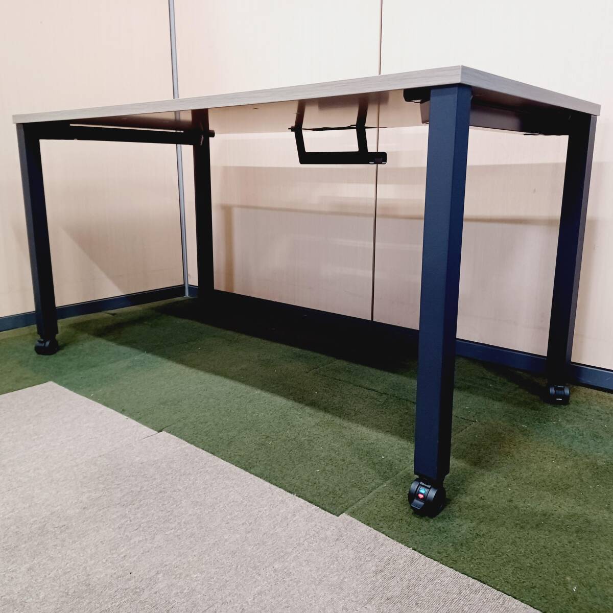 *ITOKIito-kiActLinkakto ссылка серии * рабочий стол стол flat стол * электропроводка колпак имеется литейщик ножек *W1400×D700×H720mm*