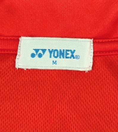 4348C 送料185円♪ YONEX ヨネックス メンズ テニス バドミントン 赤x黒 速乾生地 半袖 ポロシャツ Mサイズ_画像3