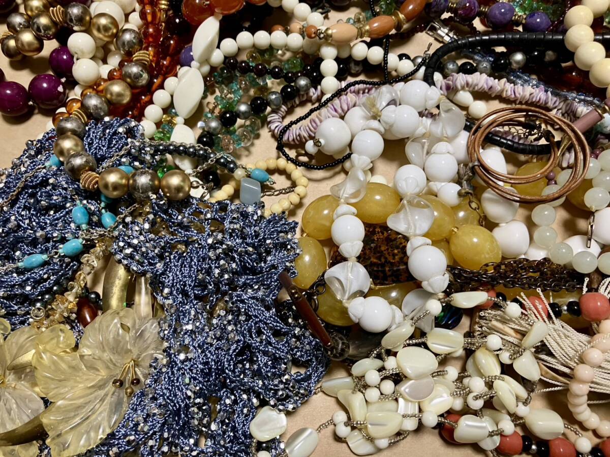 【まとめ売り 約3kg】ネックレス・ビーズ・アジアン風・パール調・天然石風など★ヴィンテージ/アンティーク/リメイク素材/アクセサリー_画像9