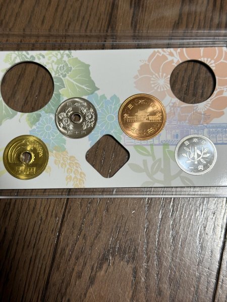 送込■平成24年 未使用 1円硬貨 5円硬貨 10円硬貨 50円硬貨 2012年 ミントセット出しの画像1