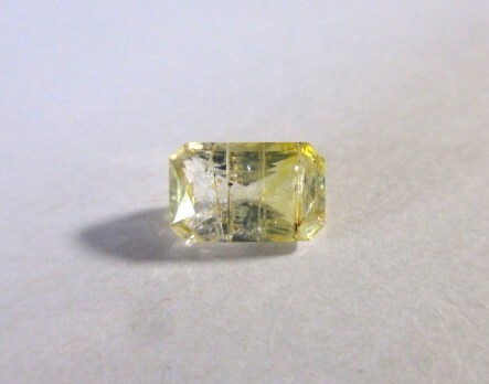 ロシア産 イエローインクルージョン・フェナカイト 長方形 ルース1点 約1ct #965_画像2