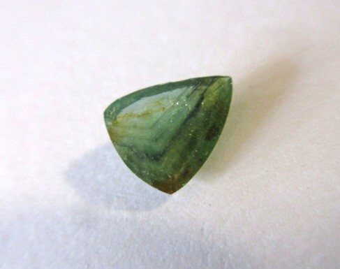 グリーンの模様　トルマリン　三角形　ルース1点　約2.7ct　#1000_画像6