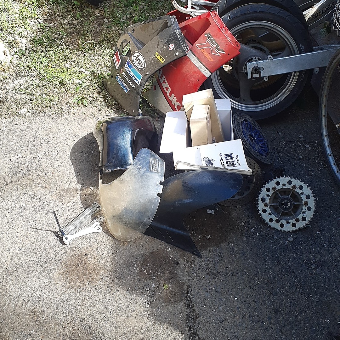 RGV250 ガンマ J型レストア ジャンク パーツ多数 実働 スズキ 書類有り_画像4