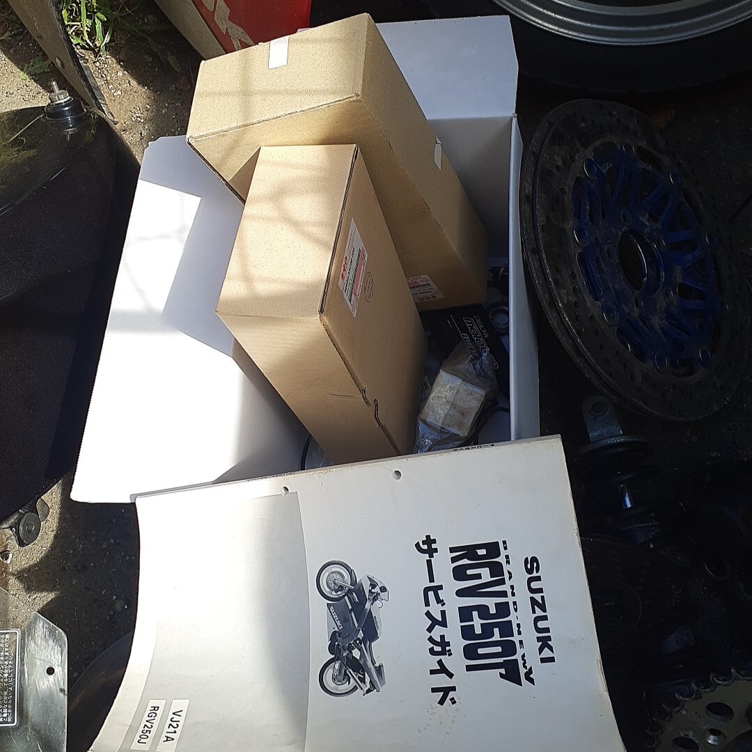 RGV250 ガンマ J型レストア ジャンク パーツ多数 実働 スズキ 書類有り_画像5