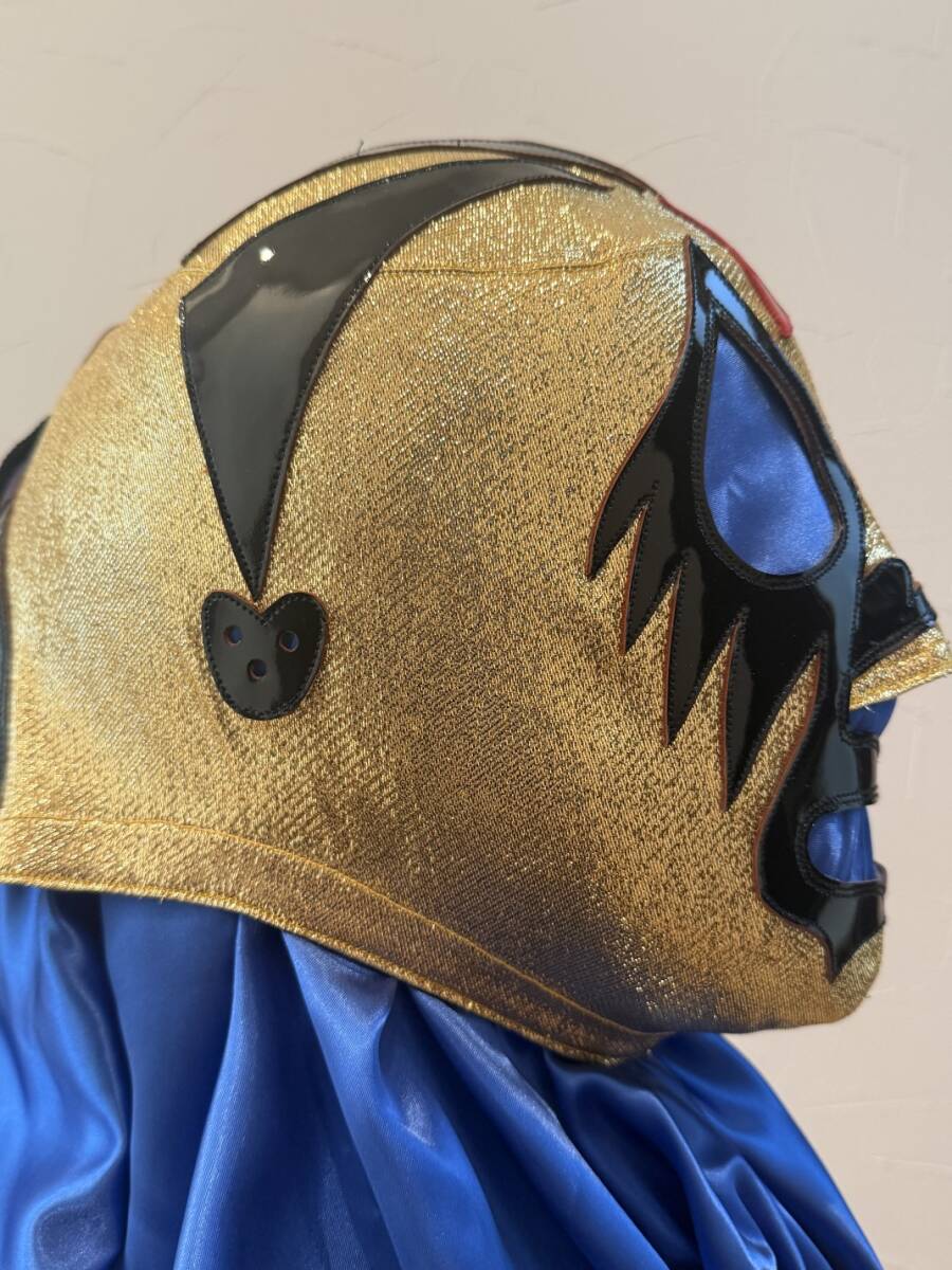 ★☆ミル・マスカラス　プエブラ製　「金ラメ/黒フチ」☆★_画像6