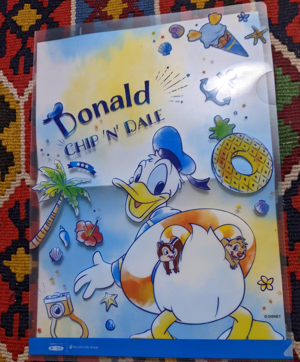 第一生命 ディズニー クリアファイル 3枚セット(プーさん・ドナルド)+ファイバークロス1枚(ミッキー)_画像3