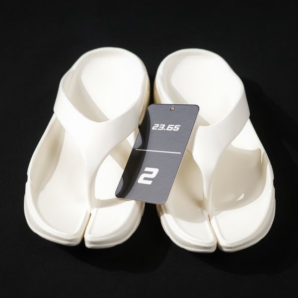 新品1円～★23.65 イーシプサムチョンユクオ 足袋風トングサンダル 24.0cm アイボリー VIPER2 シューズ 靴 韓国ブランド 本物 ◆5348◆_画像2