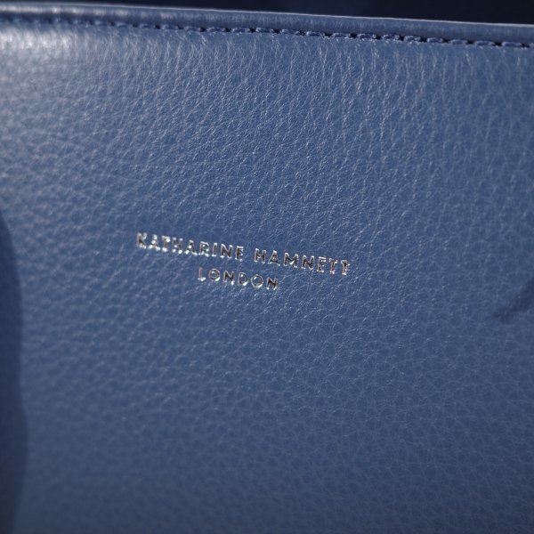 新品1円～★定価2.4万 KATHARINE HAMNETT LONDON キャサリン ハムネット ロンドン 牛革 本革レザー トートバッグ ブルー ◆5711◆_画像2