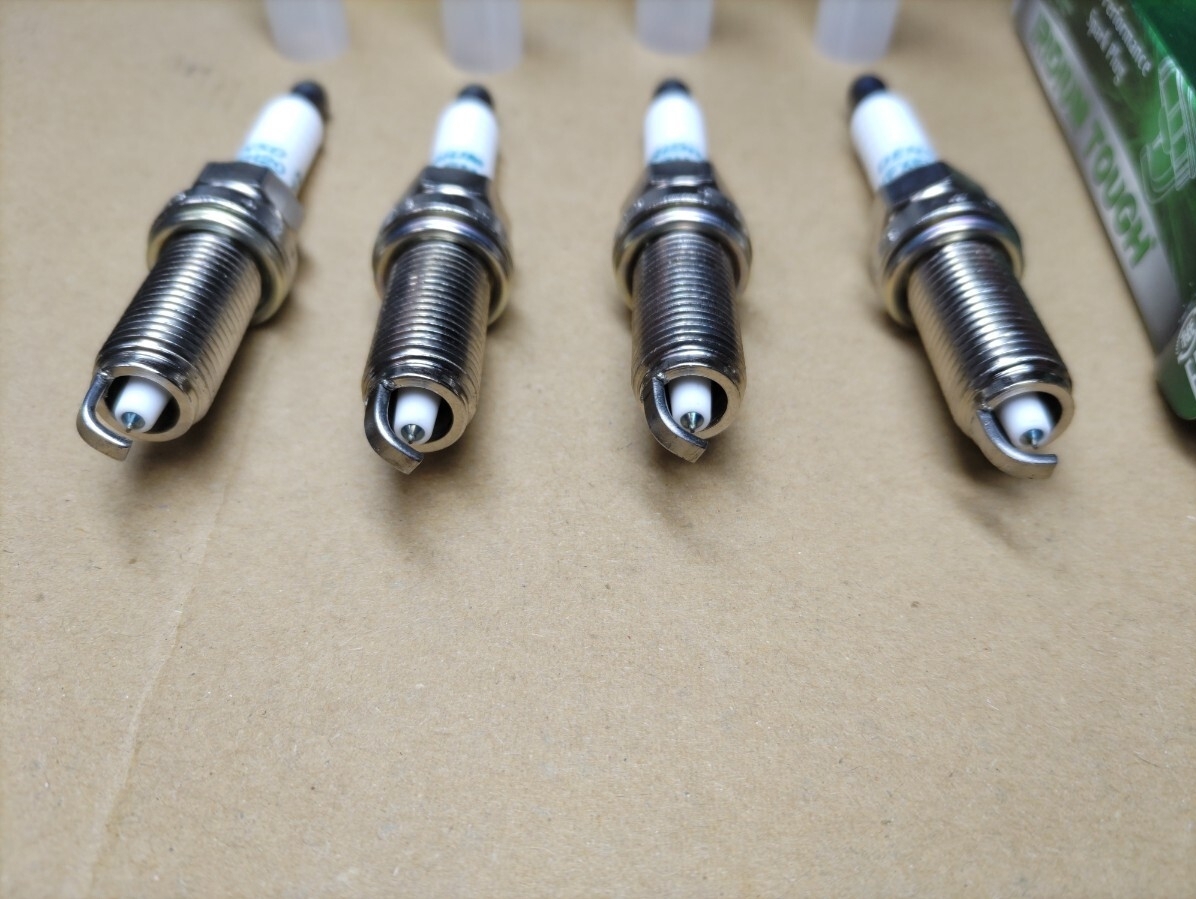  【未使用】DENSO IRIDIUM TOUGH デンソー イリジウムタフ スパークプラグ V9110-5645 VFXEH20 4本セット（エクストレイル等の一部）_画像4