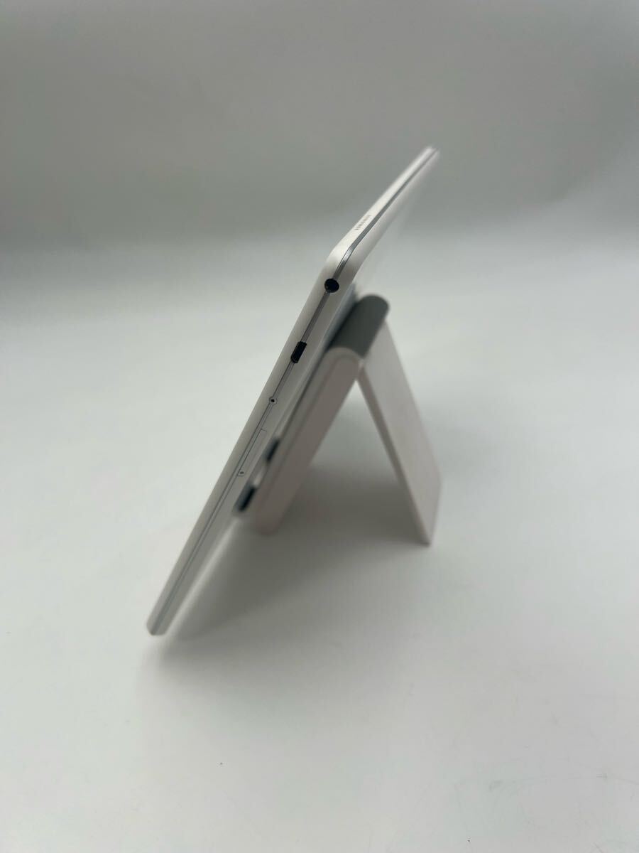 NEC Androidタブレット LAVIE Tab E ホワイト [10.1型ワイド /ストレージ:64GB /4GB Wi-Fiモデル] PC-TE710KAW_画像3